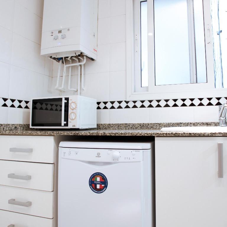 Alguera Apartments Napols Barcelona Room photo